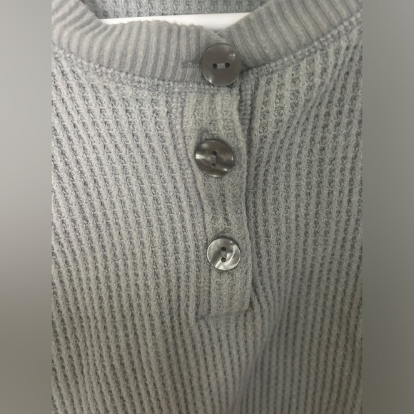 Old Navy Waffle Knit Henley Sweater Medium Green Women’s - Picture 3 of 10